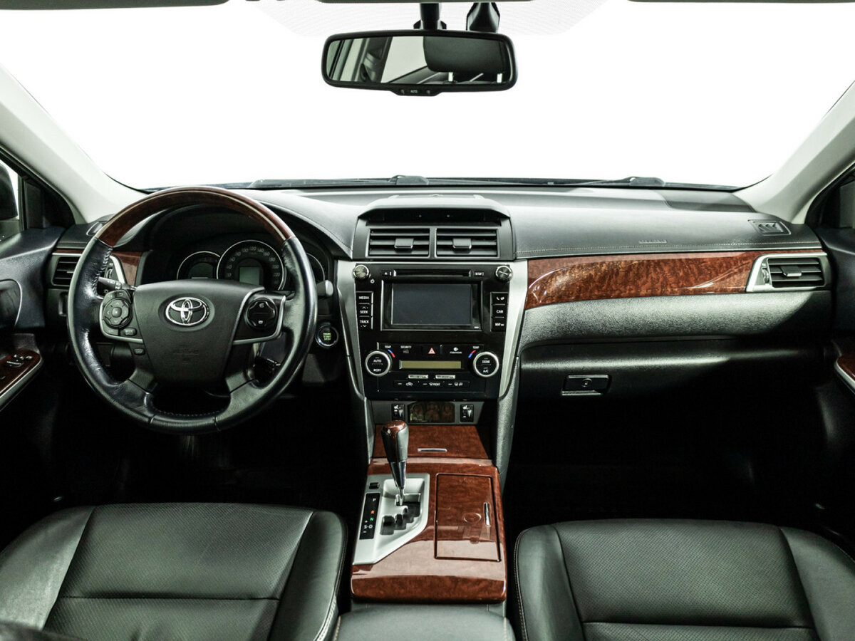 Купить Toyota Camry с пробегом. Фото: #12