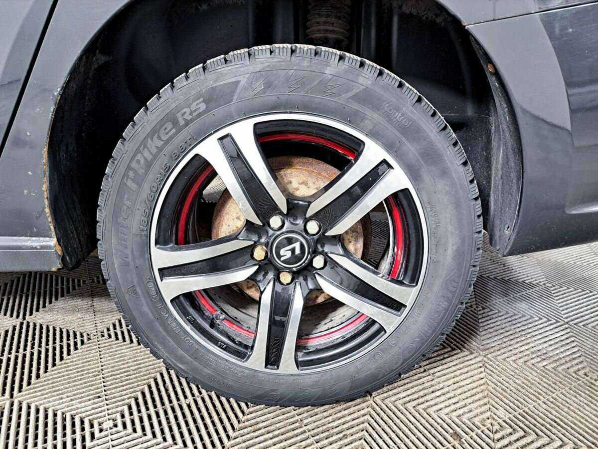 Купить Volkswagen Polo с пробегом. Фото: #17