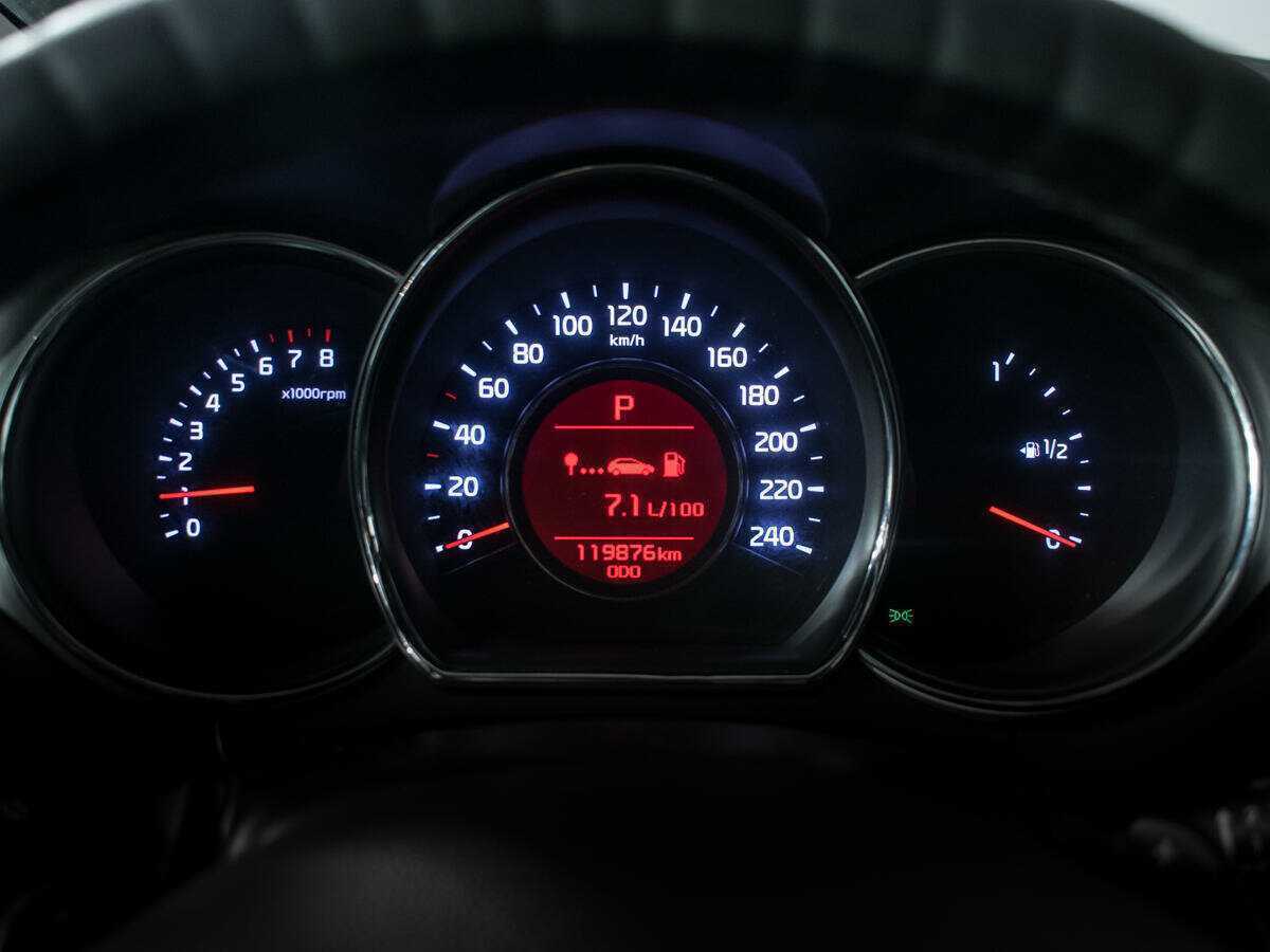 Купить Kia Ceed с пробегом. Фото: #9