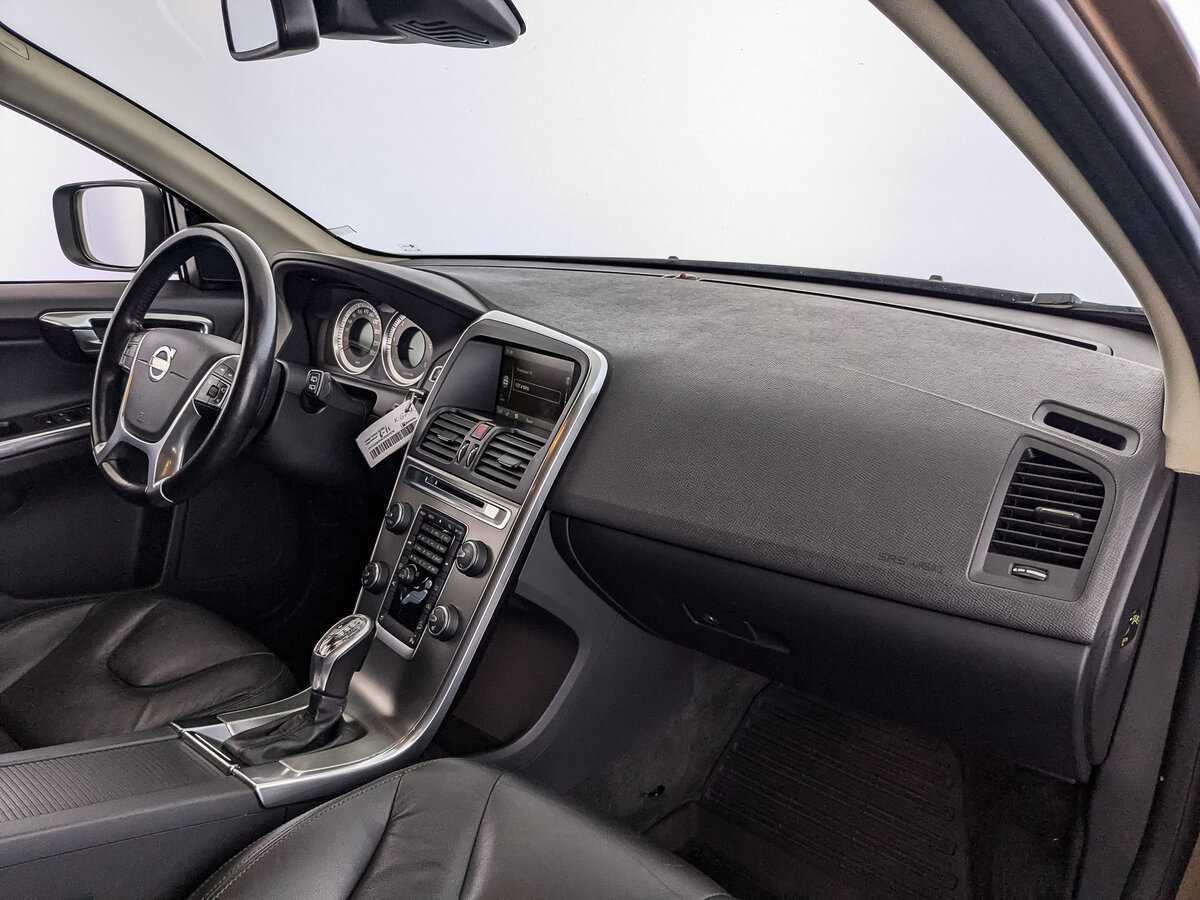 Купить Volvo XC60 с пробегом. Фото: #8