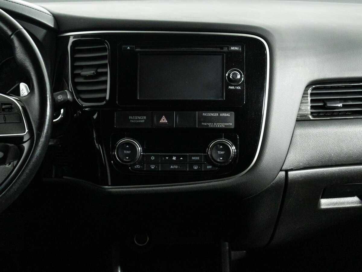 Купить Mitsubishi Outlander с пробегом. Фото: #13