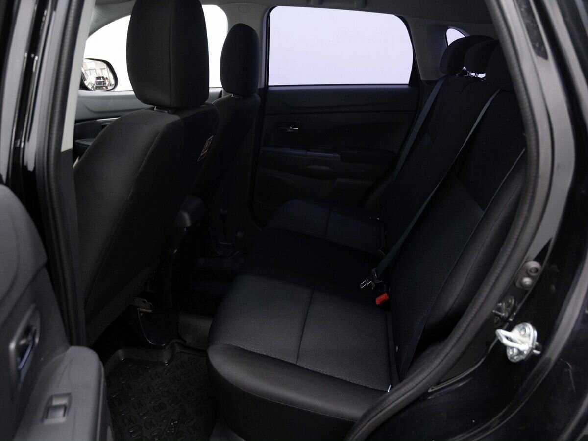 Купить Mitsubishi ASX с пробегом. Фото: #8