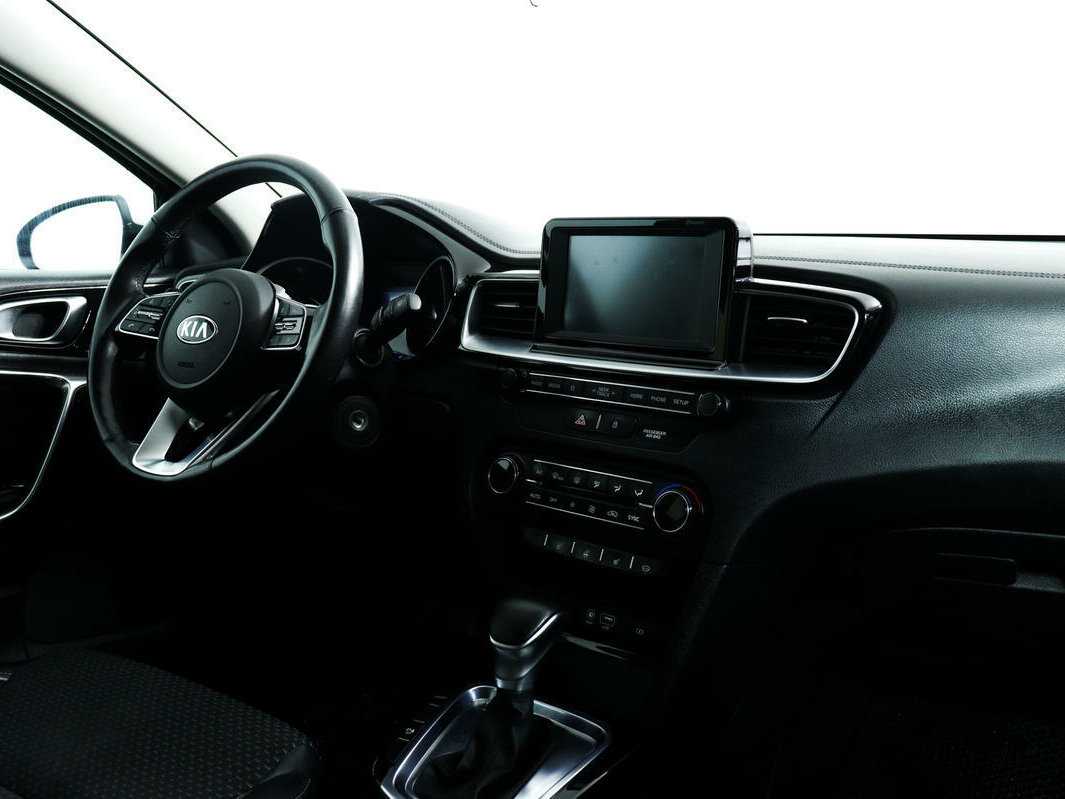Купить Kia Ceed с пробегом. Фото: #8
