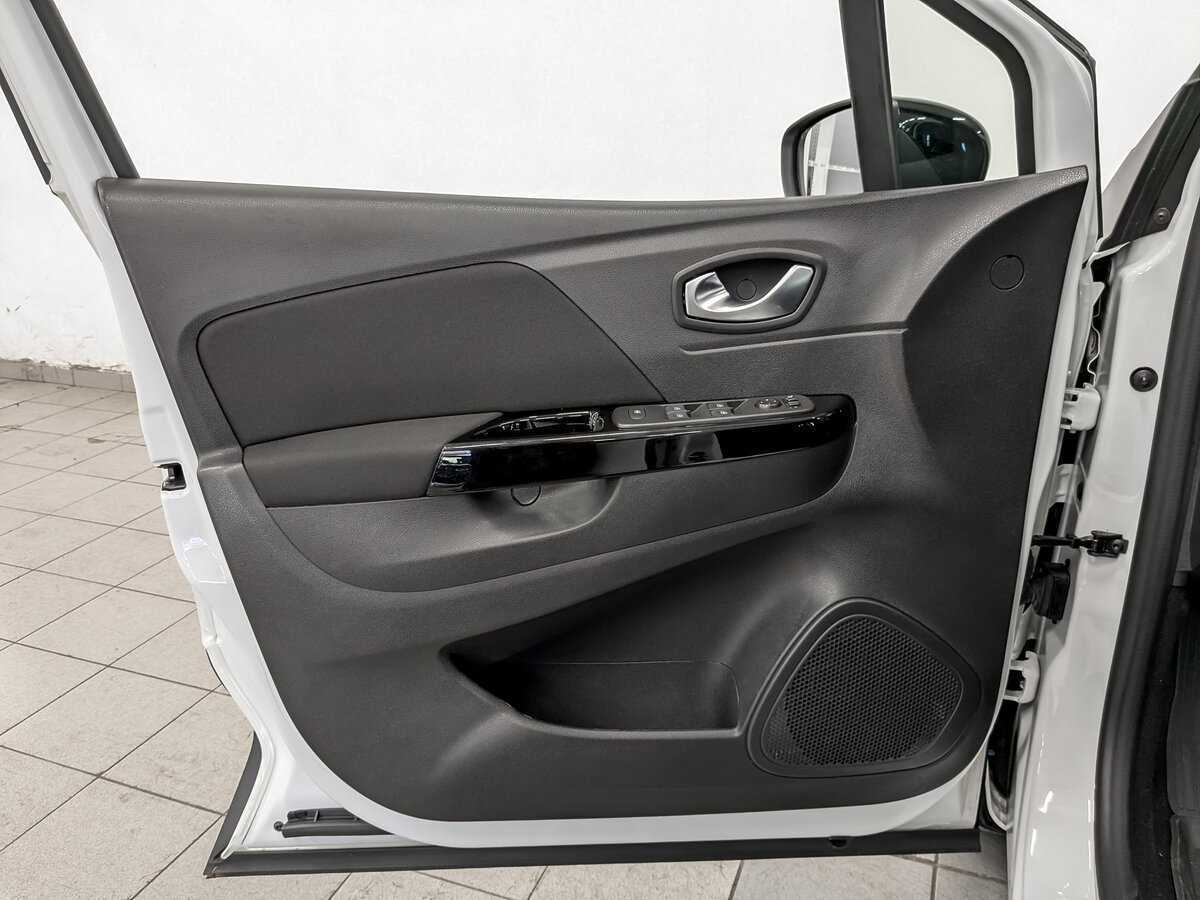 Купить Renault Kaptur с пробегом. Фото: #16