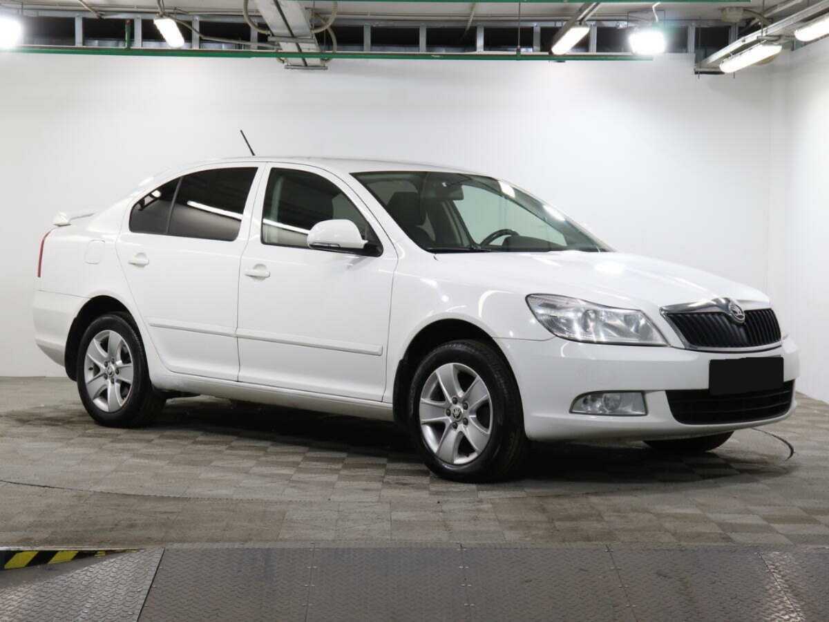 Купить Skoda Octavia с пробегом. Фото: #2