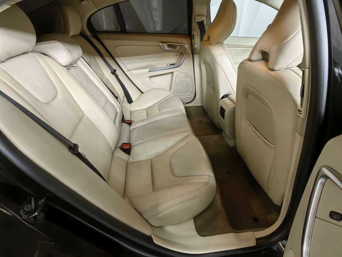 Купить Volvo S60 с пробегом. Фото: #11