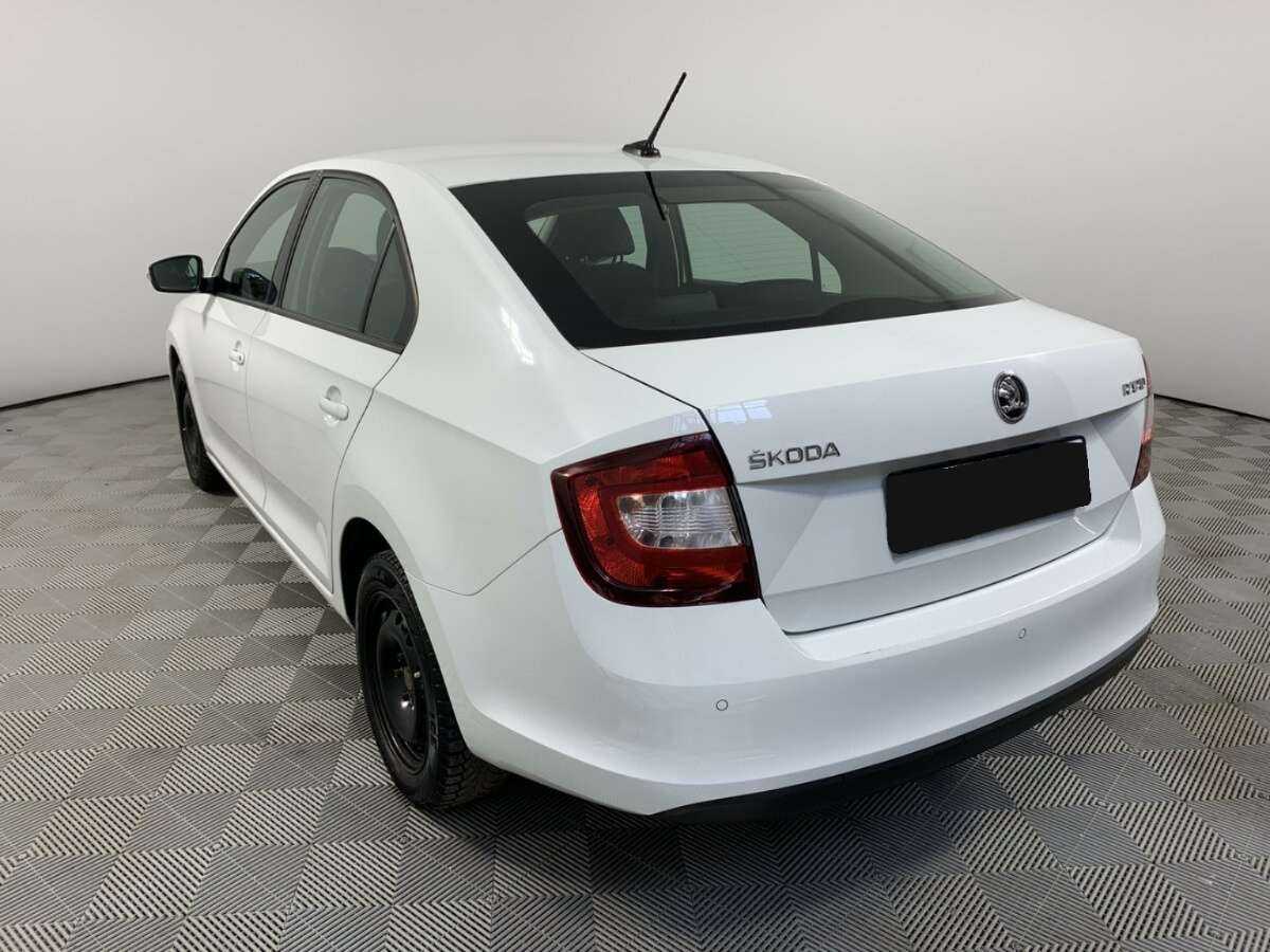 Купить Skoda Rapid с пробегом. Фото: #5