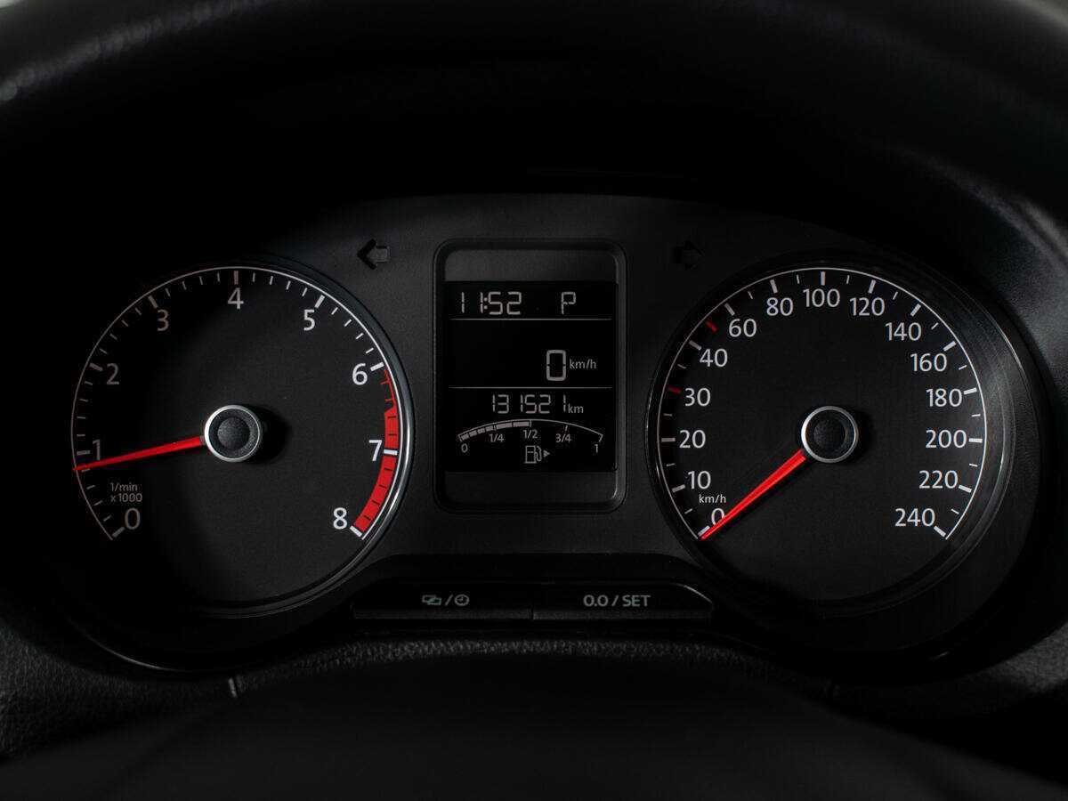 Купить Volkswagen Polo с пробегом. Фото: #9