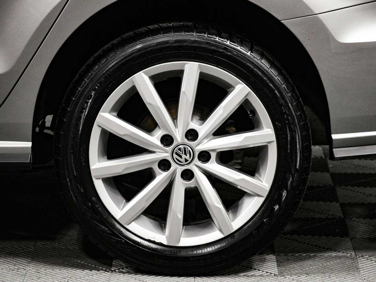 Купить Volkswagen Polo с пробегом. Фото: #14