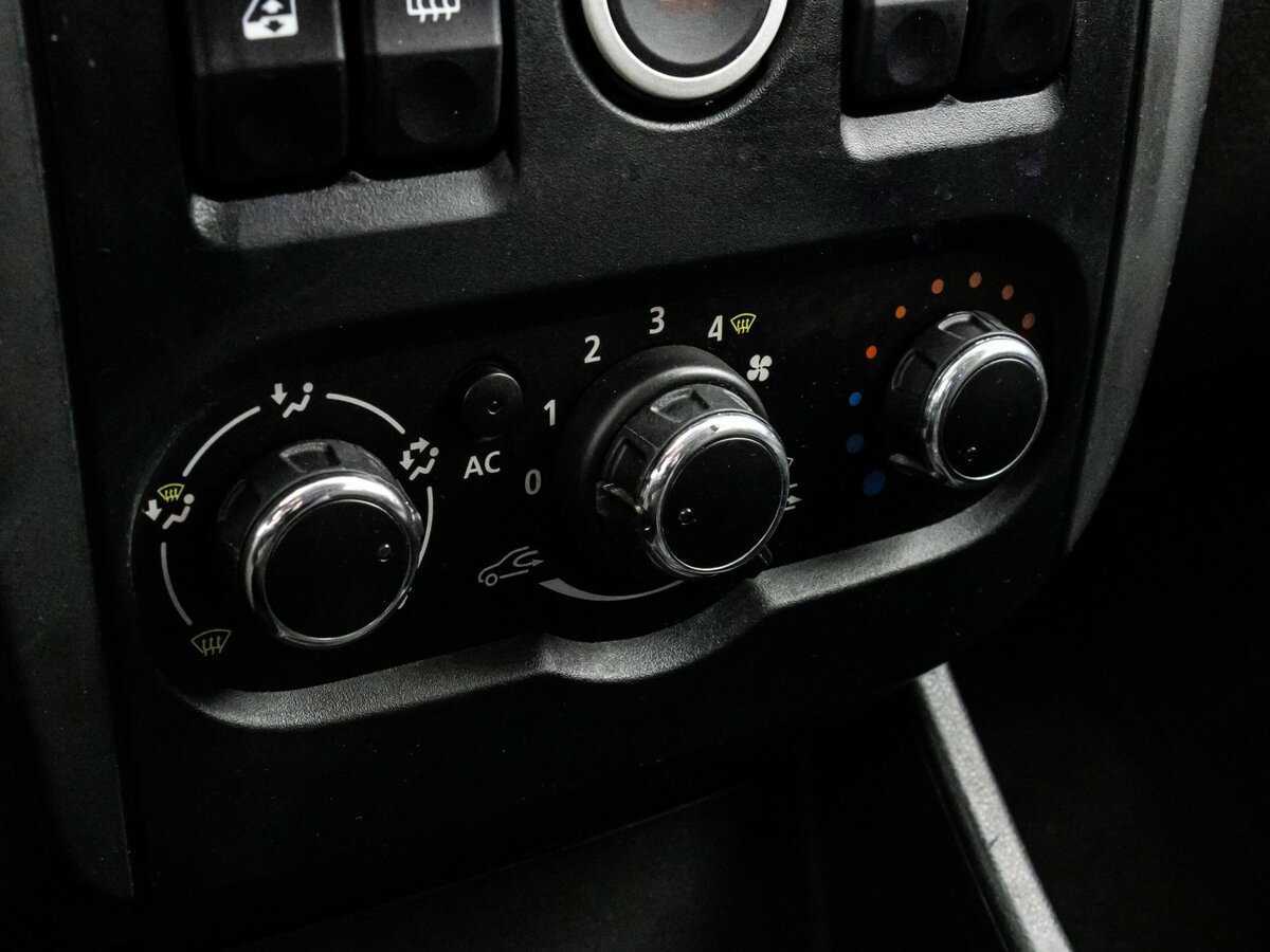 Купить Lada (ВАЗ) Largus с пробегом. Фото: #10