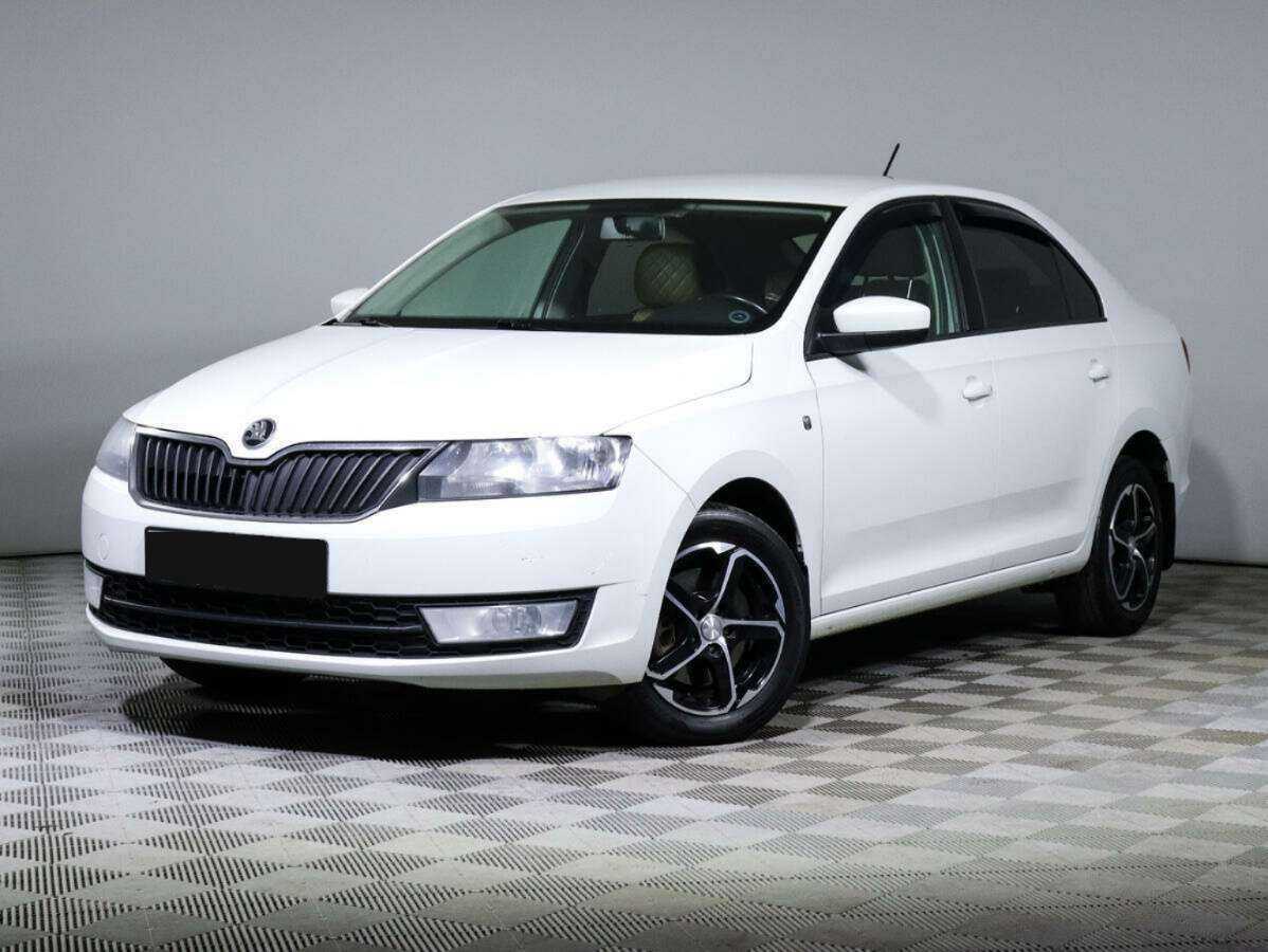 Купить Skoda Rapid с пробегом. Посмотреть фото