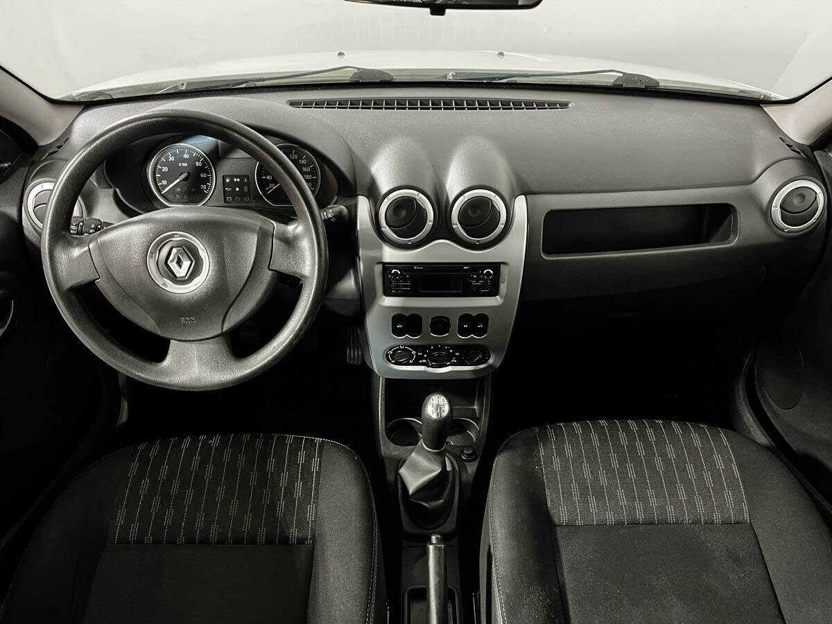 Купить Renault Sandero с пробегом. Фото: #7