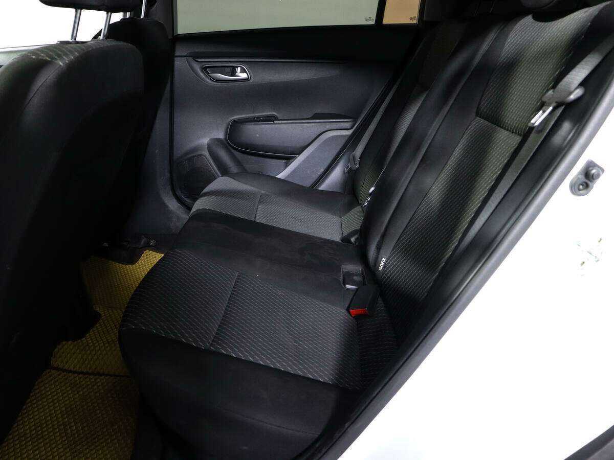 Купить Kia Rio с пробегом. Фото: #8
