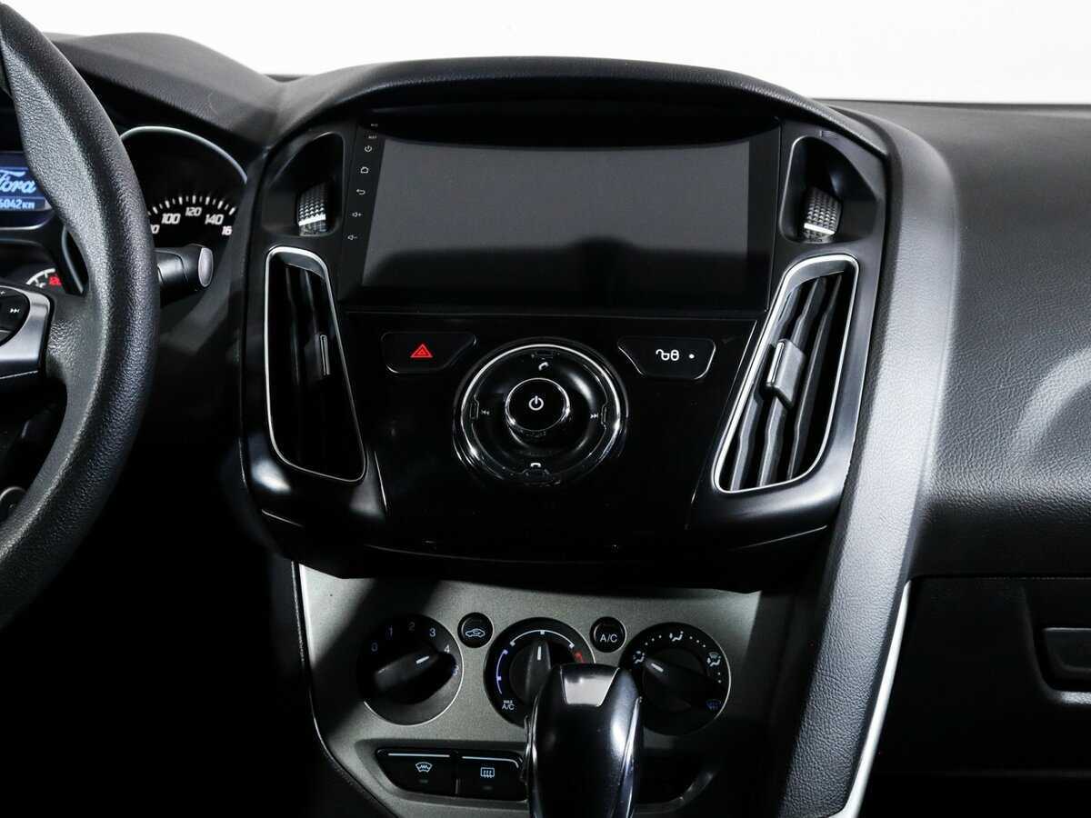 Купить Ford Focus с пробегом. Фото: #9