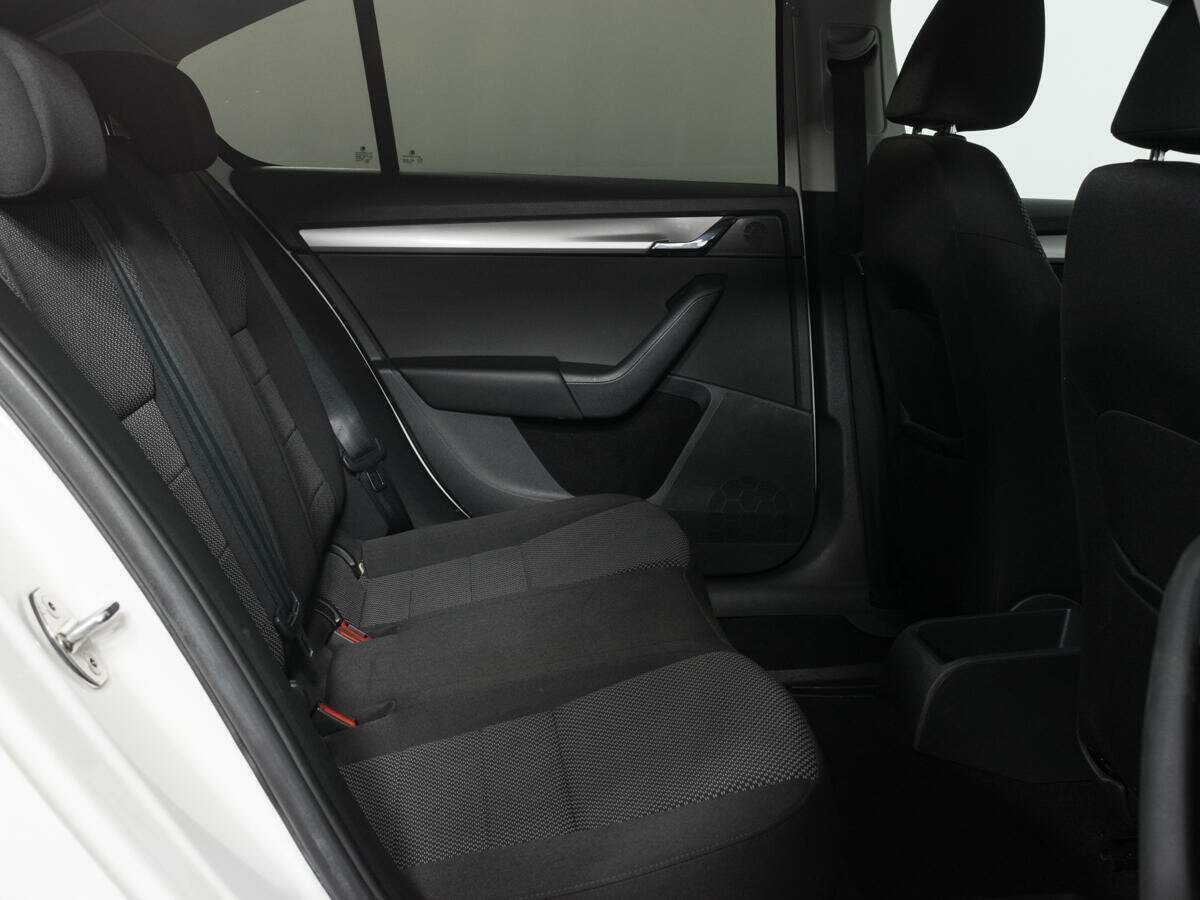 Купить Skoda Octavia с пробегом. Фото: #6