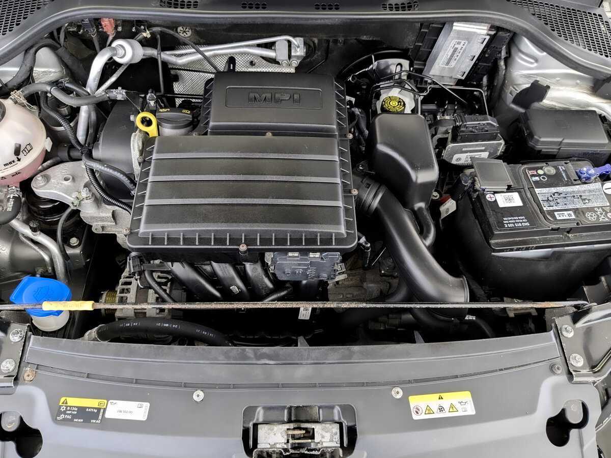 Купить Skoda Rapid с пробегом. Фото: #8