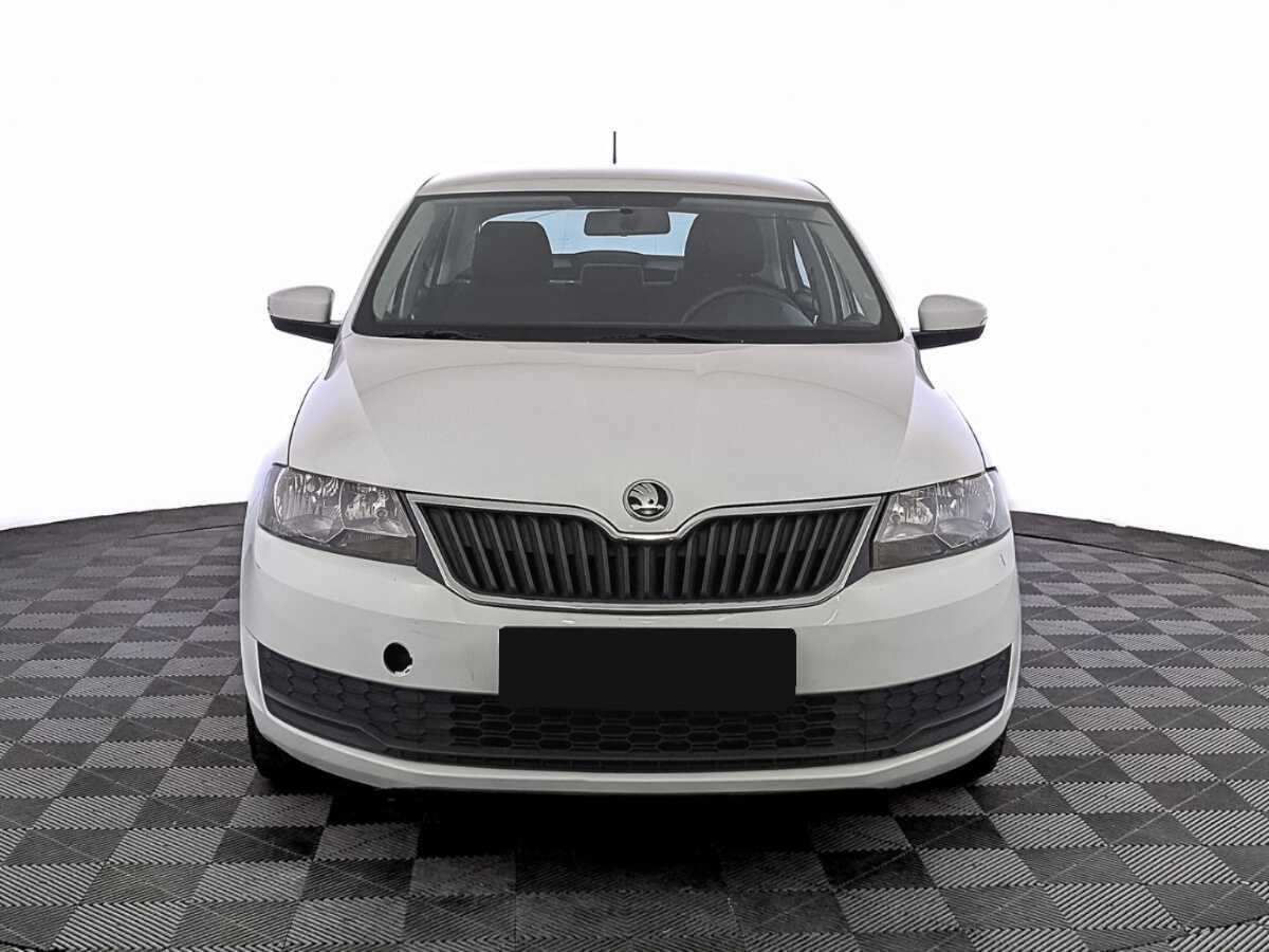 Купить Skoda Rapid с пробегом. Фото: #1