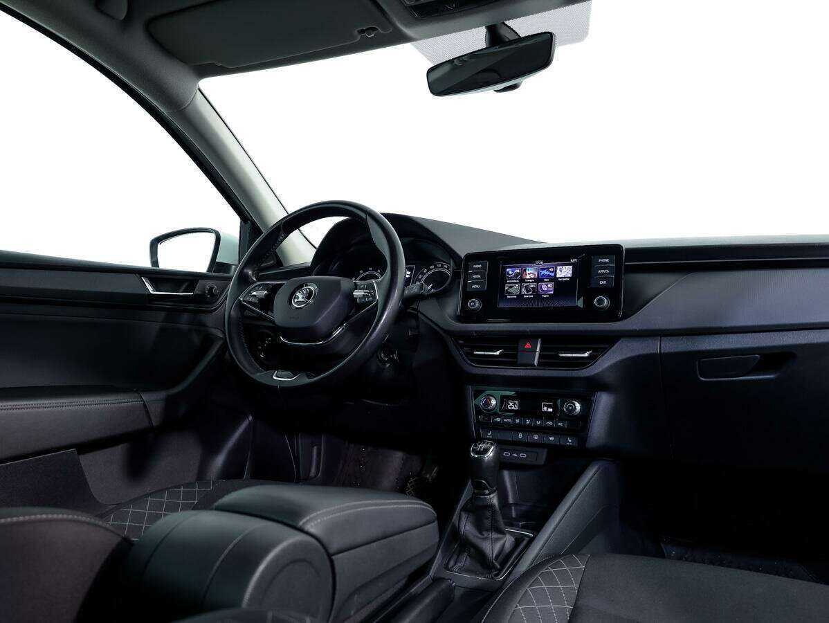 Купить Skoda Rapid с пробегом. Фото: #6