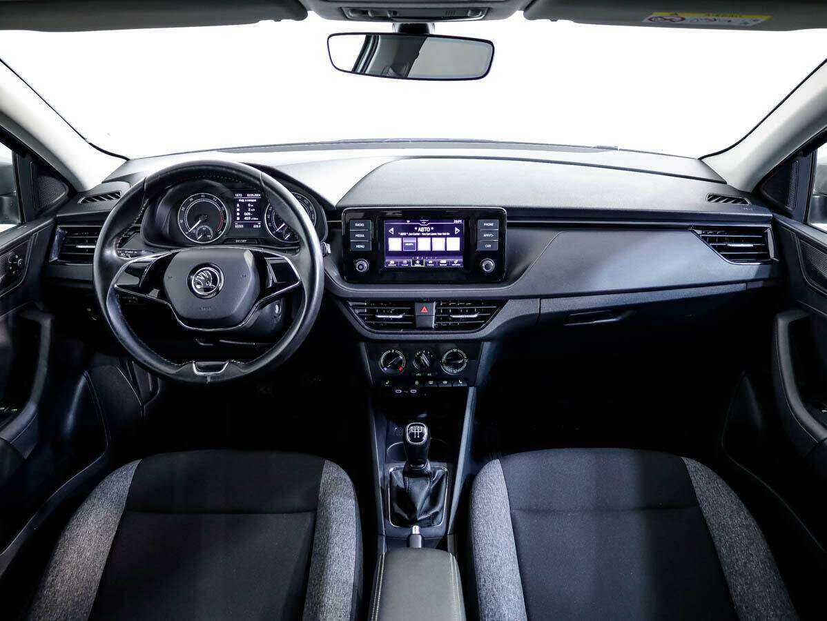 Купить Skoda Rapid с пробегом. Фото: #8