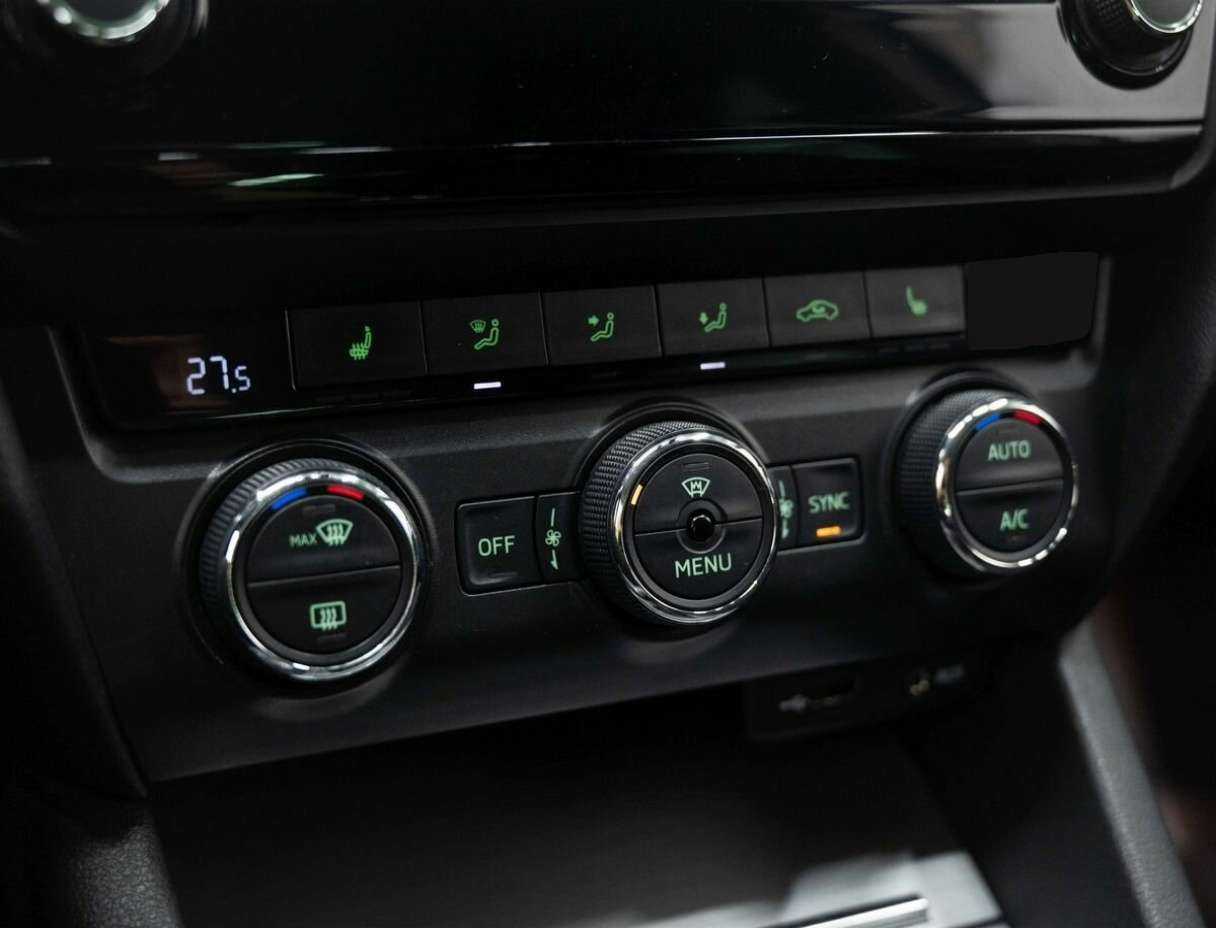 Купить Skoda Octavia с пробегом. Фото: #17