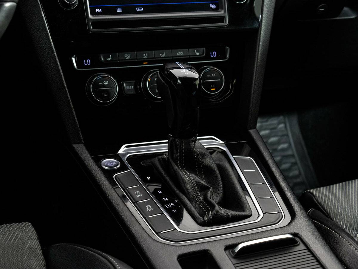 Купить Volkswagen Passat с пробегом. Фото: #13