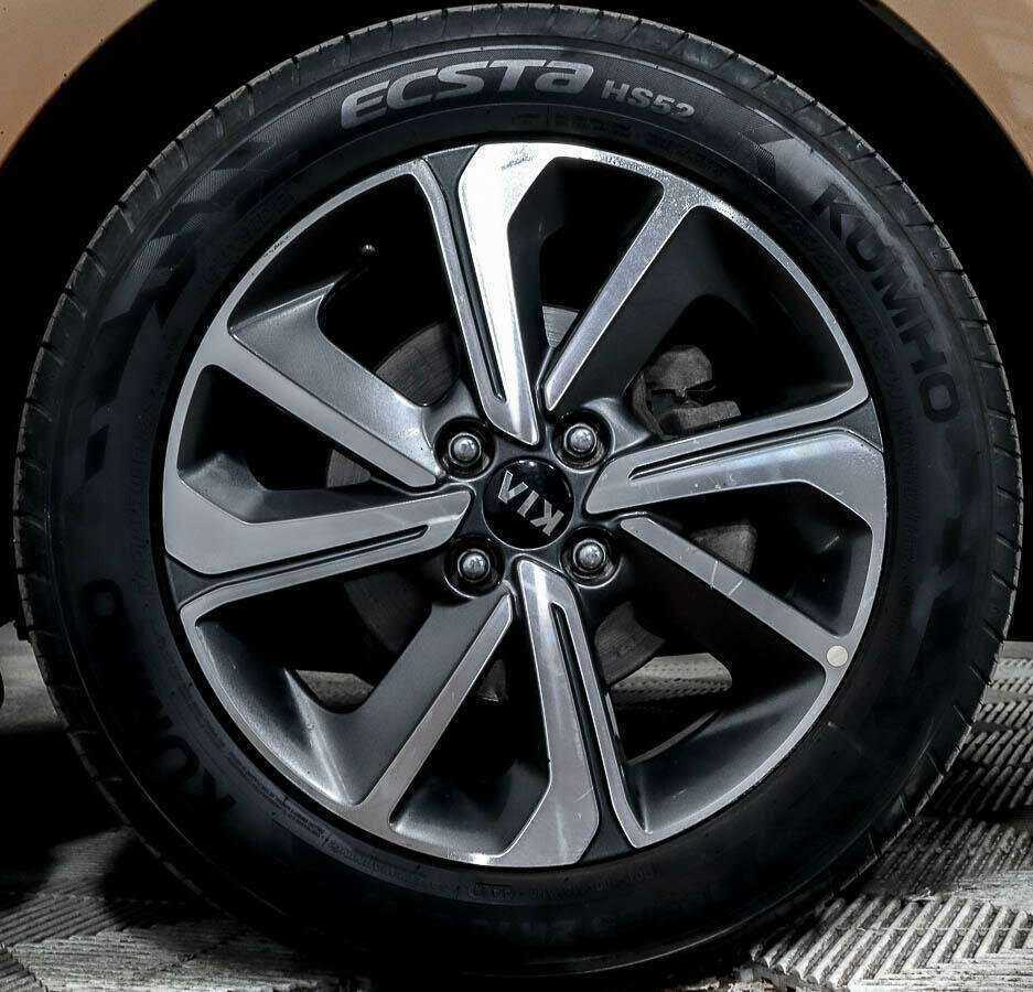 Купить Kia Rio с пробегом. Фото: #16