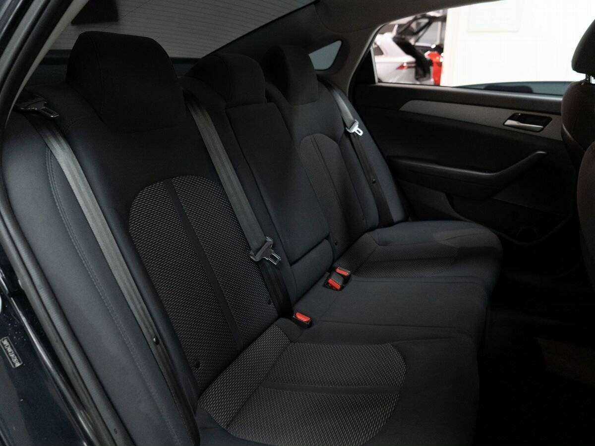 Купить Hyundai Sonata с пробегом. Фото: #8