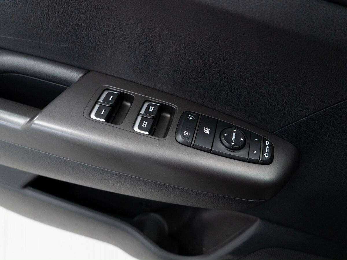 Купить Kia Sportage с пробегом. Фото: #11