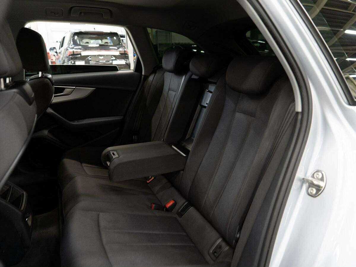 Купить Audi A4 с пробегом. Фото: #6