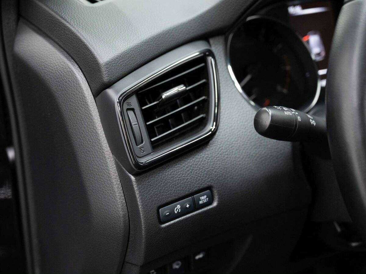 Купить Nissan X-Trail с пробегом. Фото: #25