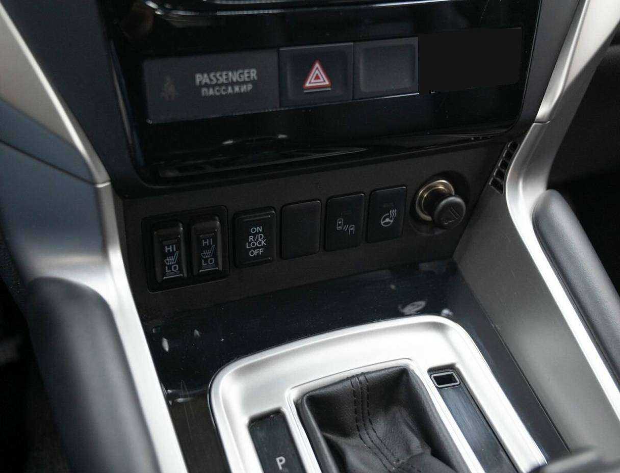 Купить Mitsubishi Pajero Sport с пробегом. Фото: #21