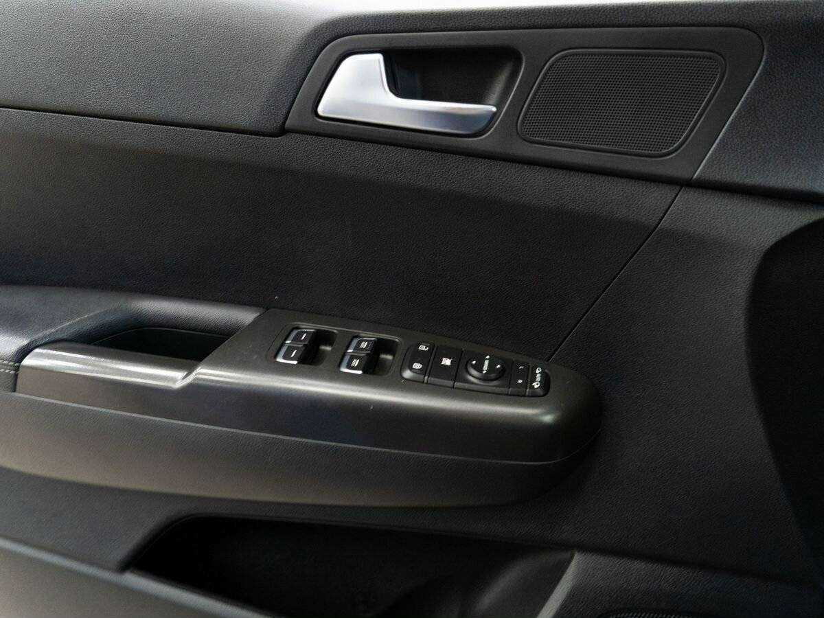 Купить Kia Sportage с пробегом. Фото: #13
