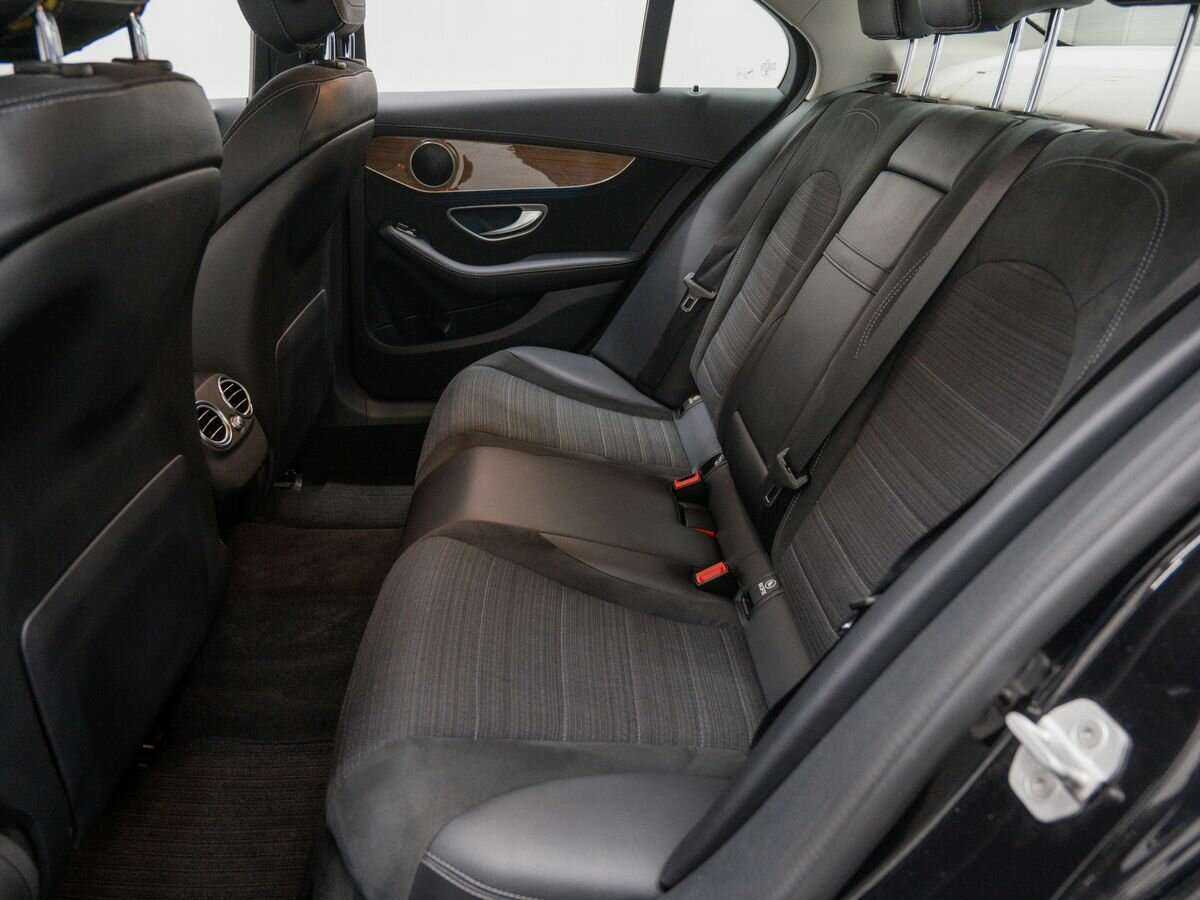 Купить Mercedes-Benz C-Класс с пробегом. Фото: #12