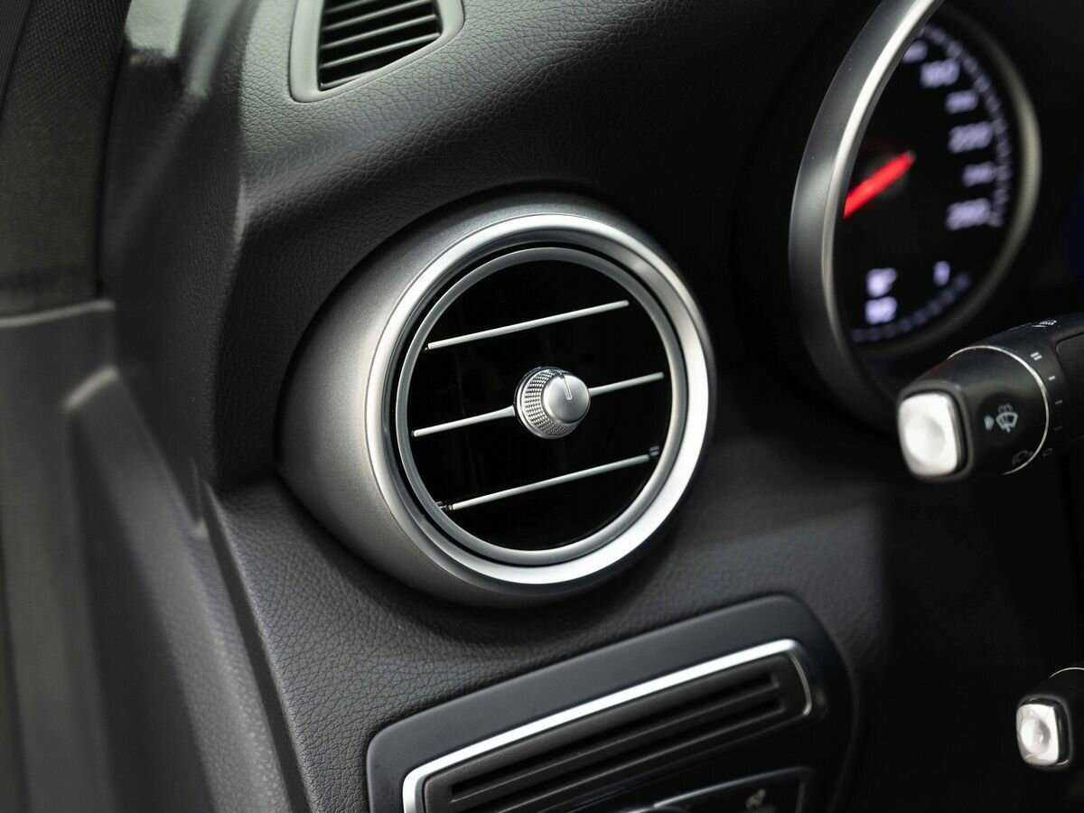 Купить Mercedes-Benz C-Класс с пробегом. Фото: #13