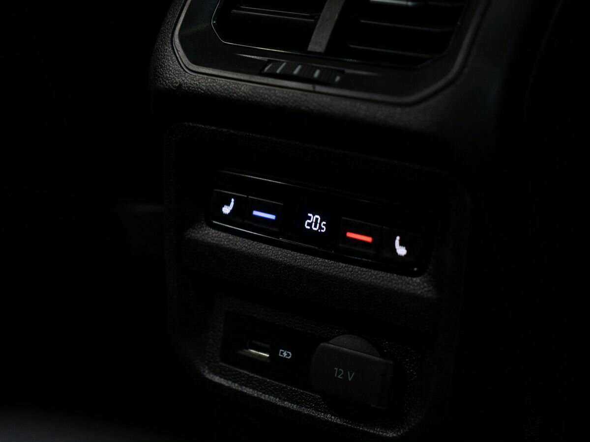 Купить Volkswagen Tiguan с пробегом. Фото: #15