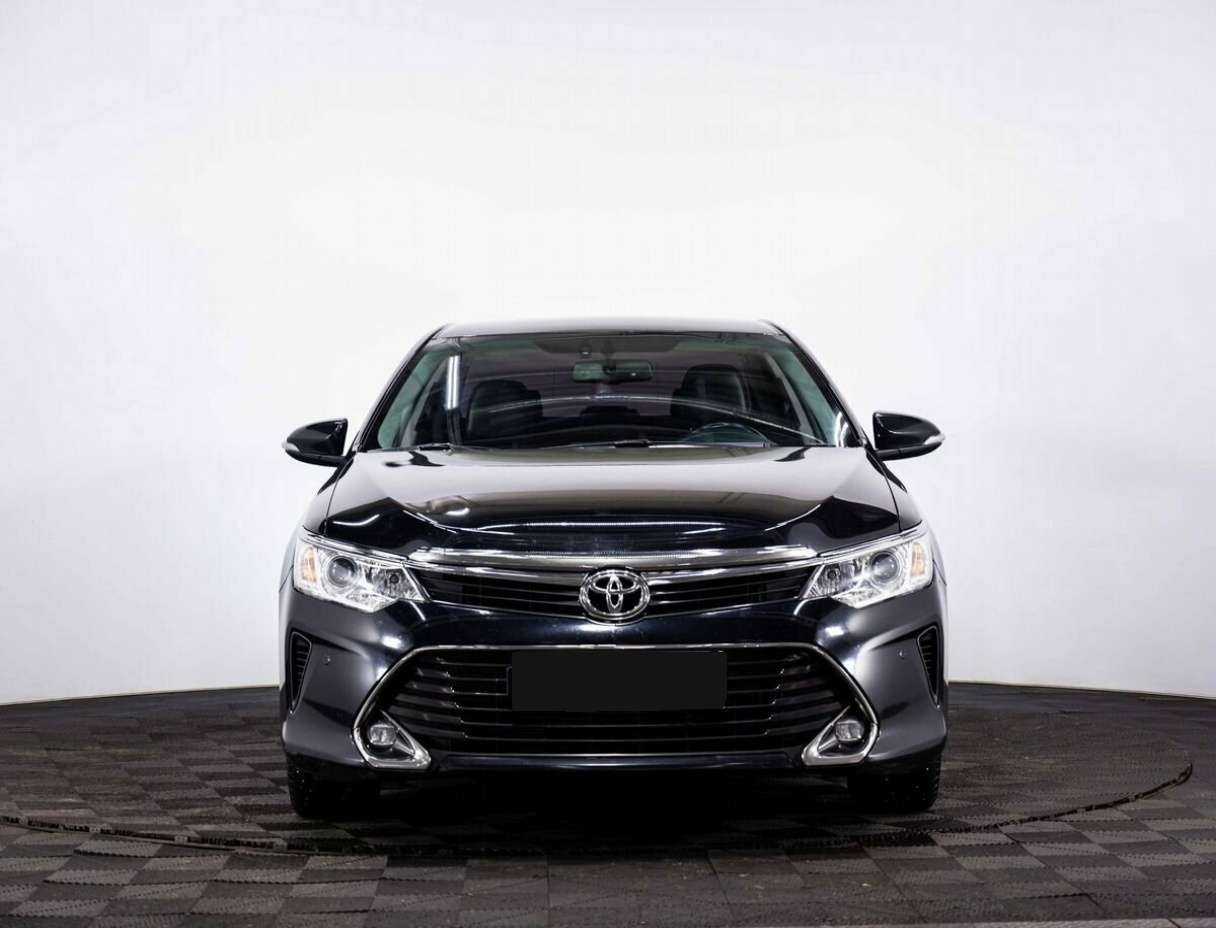 Купить Toyota Camry с пробегом. Фото: #1
