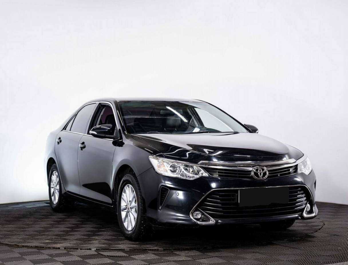 Купить Toyota Camry с пробегом. Фото: #2