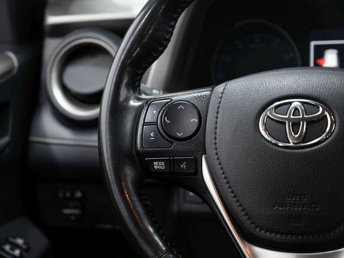 Купить Toyota RAV4 с пробегом. Фото: #11