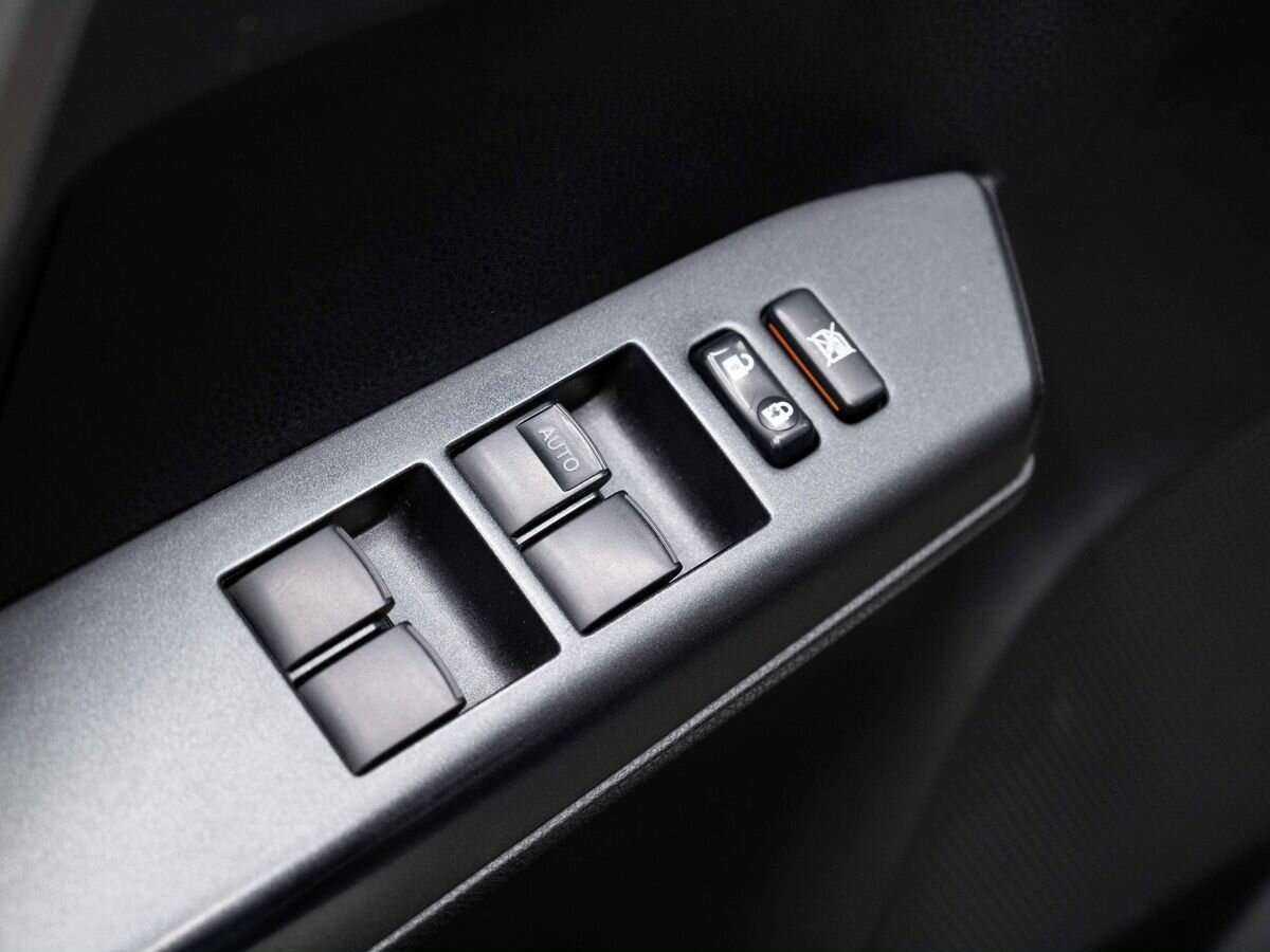 Купить Toyota RAV4 с пробегом. Фото: #19