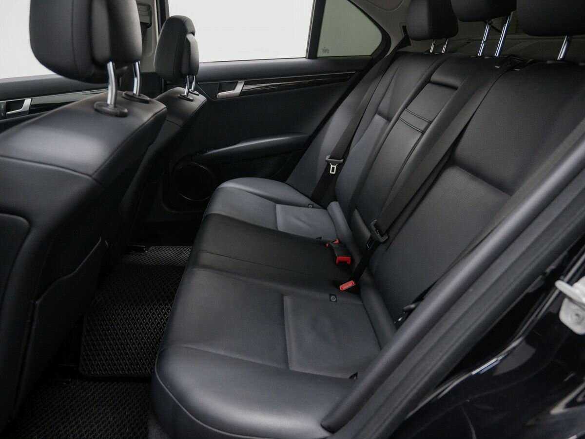 Купить Mercedes-Benz C-Класс с пробегом. Фото: #11