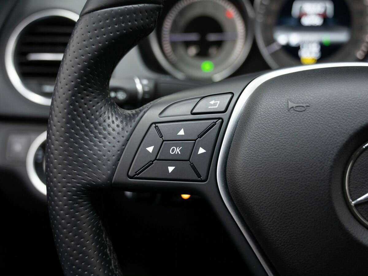 Купить Mercedes-Benz C-Класс с пробегом. Фото: #18