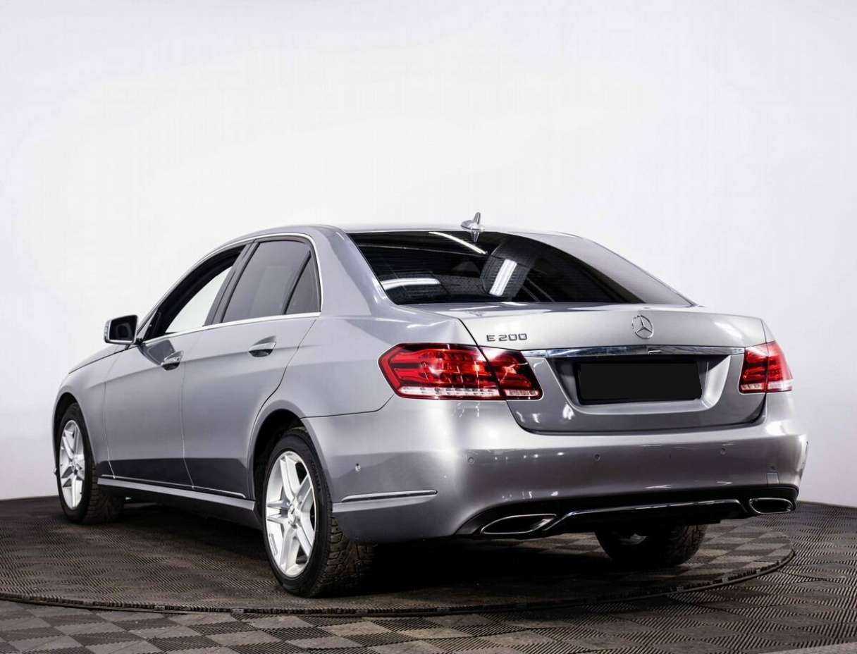 Купить Mercedes-Benz E-Класс с пробегом. Фото: #3