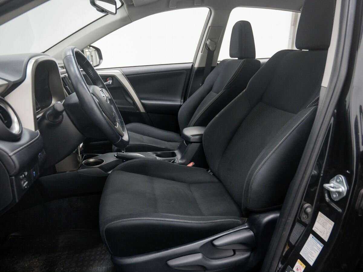 Купить Toyota RAV4 с пробегом. Фото: #14