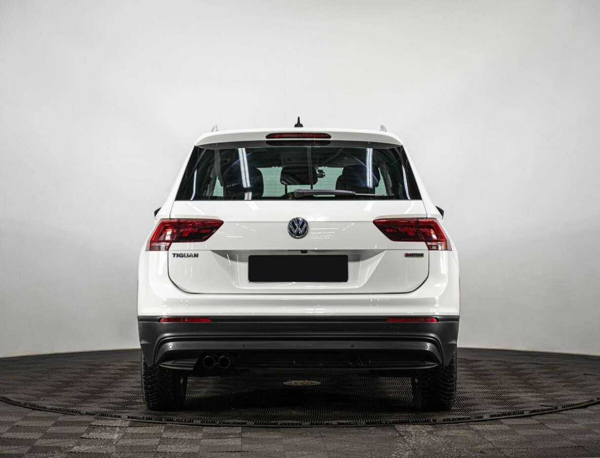 Купить Volkswagen Tiguan с пробегом. Фото: #4