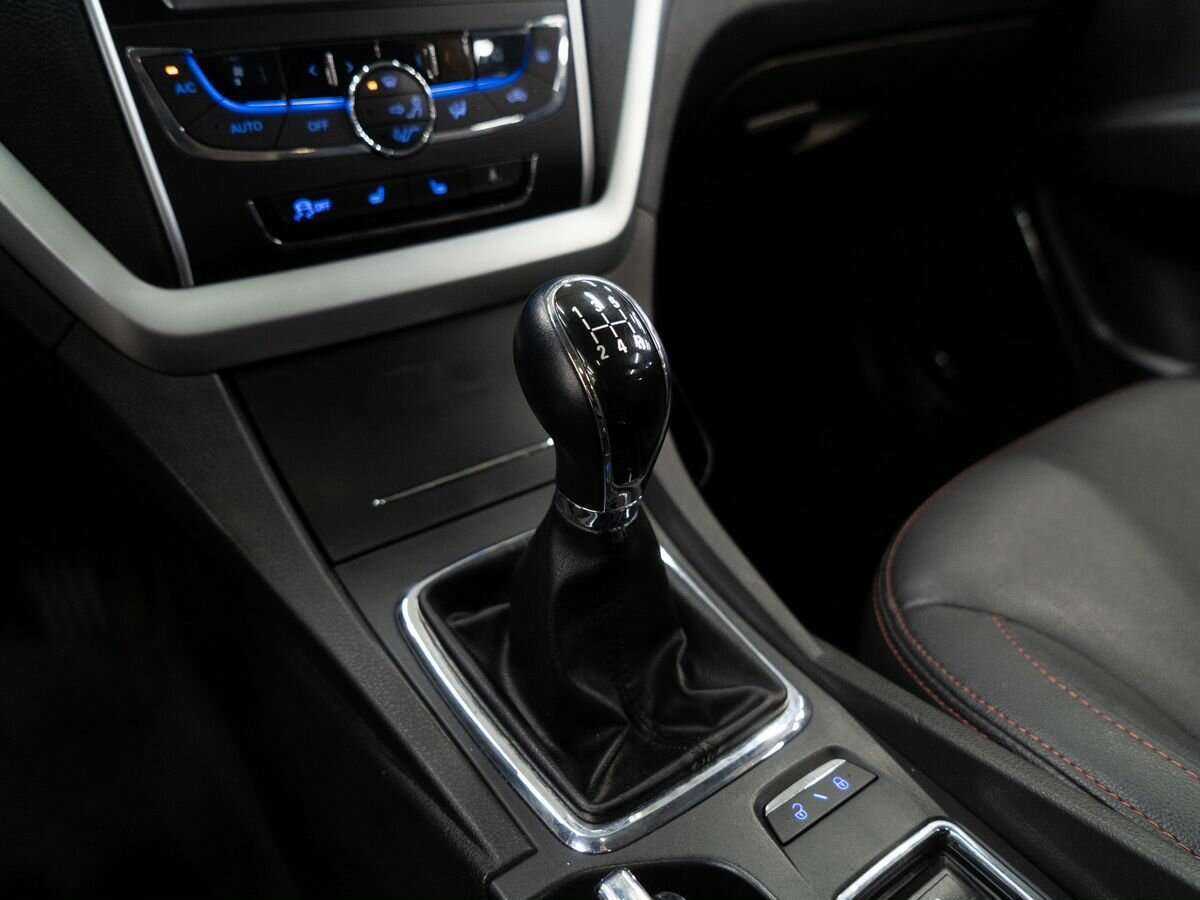 Купить Geely Emgrand 7 с пробегом. Фото: #10