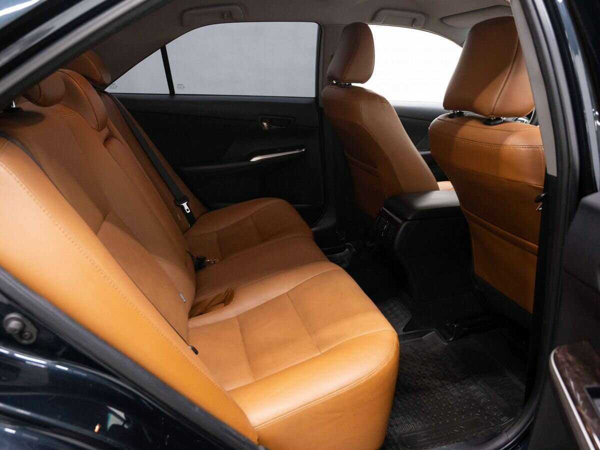 Купить Toyota Camry с пробегом. Фото: #9