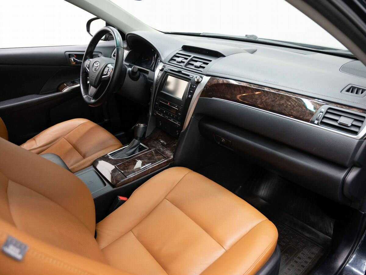 Купить Toyota Camry с пробегом. Фото: #10