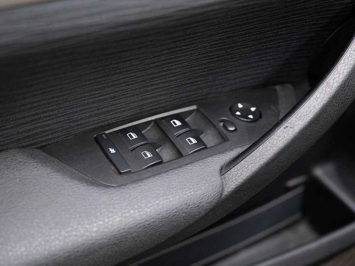 Купить BMW X1 с пробегом. Фото: #14