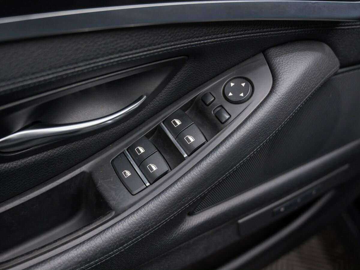 Купить BMW 5 серии с пробегом. Фото: #10