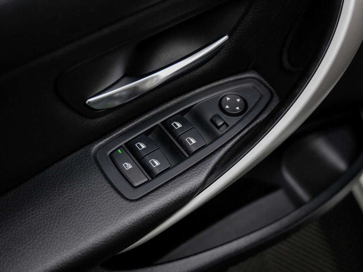 Купить BMW 3 серии с пробегом. Фото: #14